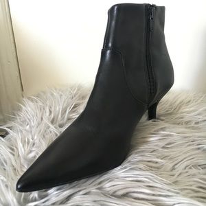 Steve Madden Black Pumps Booties